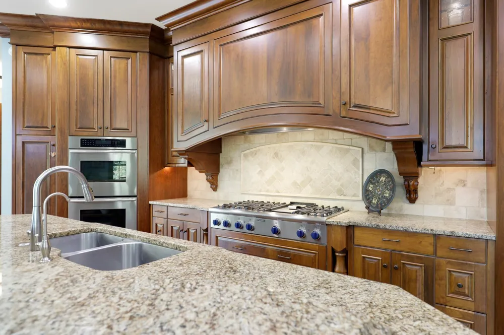 1070 Ferndale Road W Wayzata, MN 55391