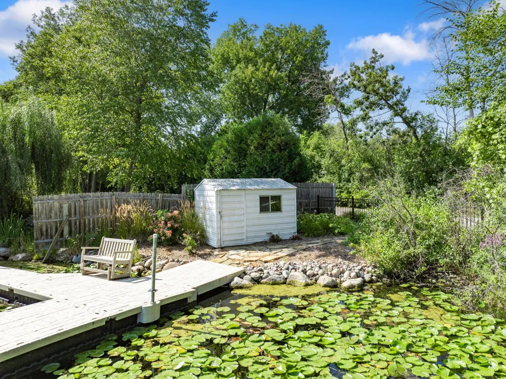 1070 Ferndale Road W Wayzata, MN 55391