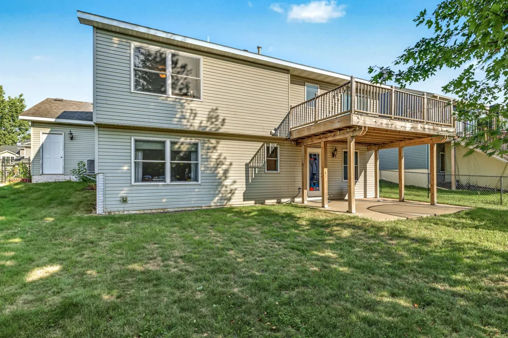 43 Nicholas Way Hudson, WI 54016
