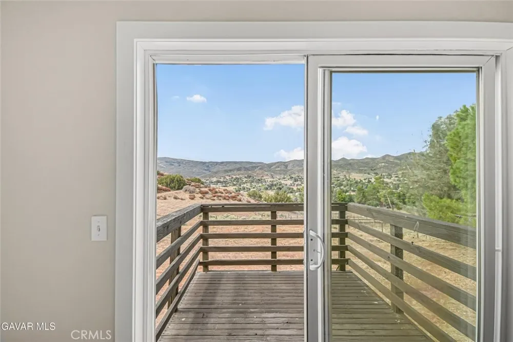 8546 Calva Street Leona Valley, CA 93551