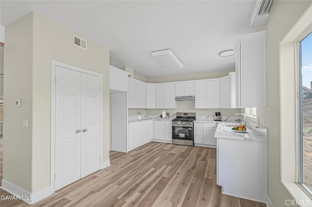 8546 Calva Street Leona Valley, CA 93551