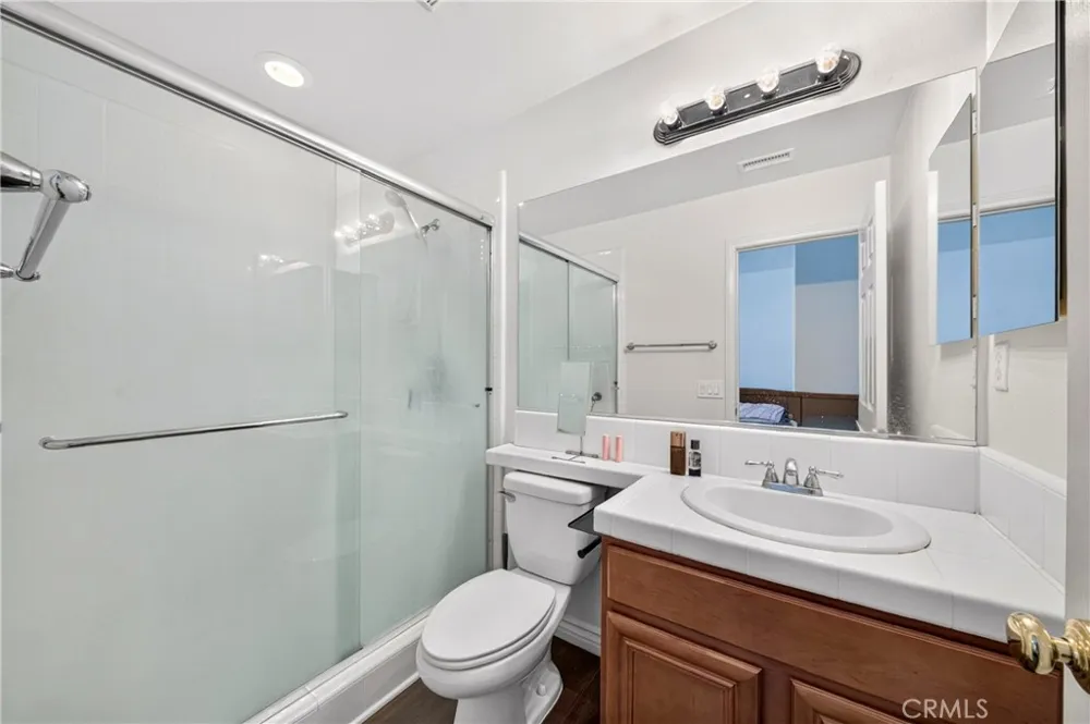 8122 River Bluffs Eastvale, CA 92880