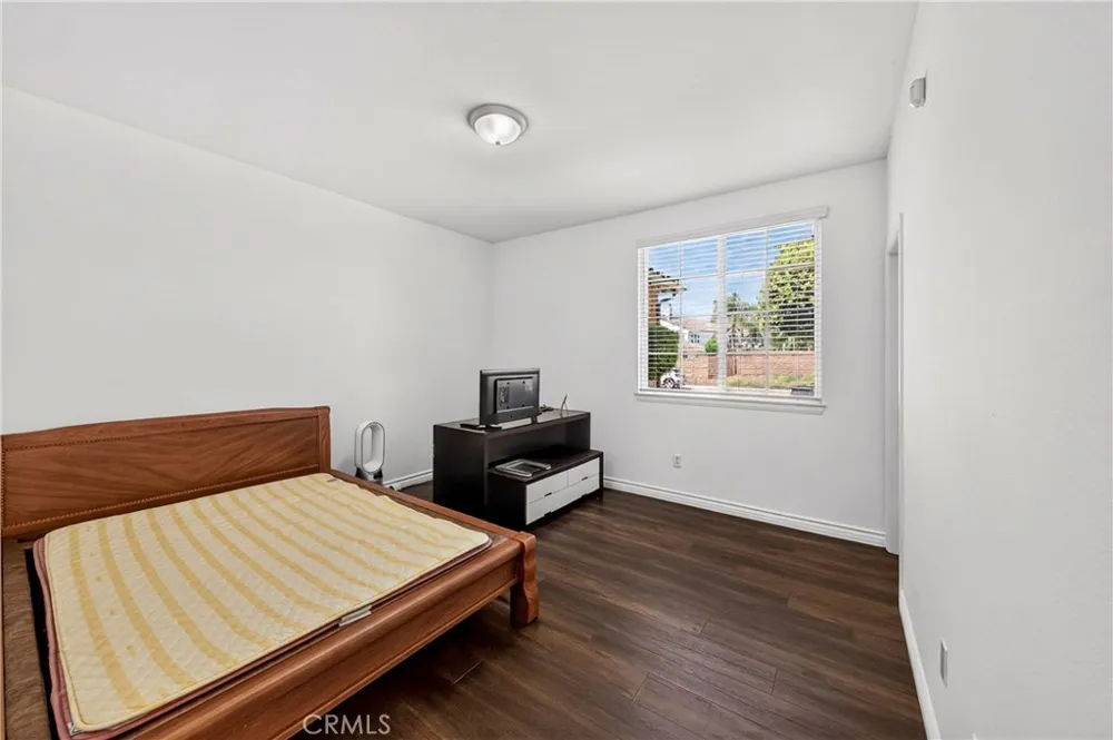 8122 River Bluffs Eastvale, CA 92880