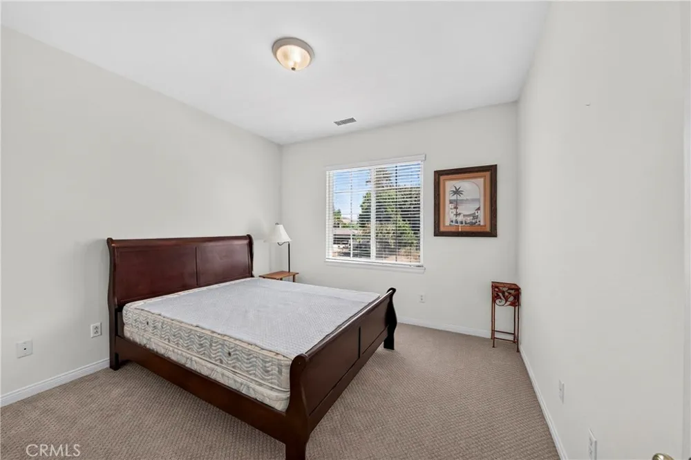 8122 River Bluffs Eastvale, CA 92880