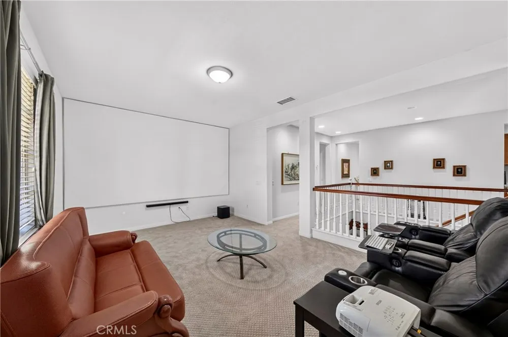 8122 River Bluffs Eastvale, CA 92880