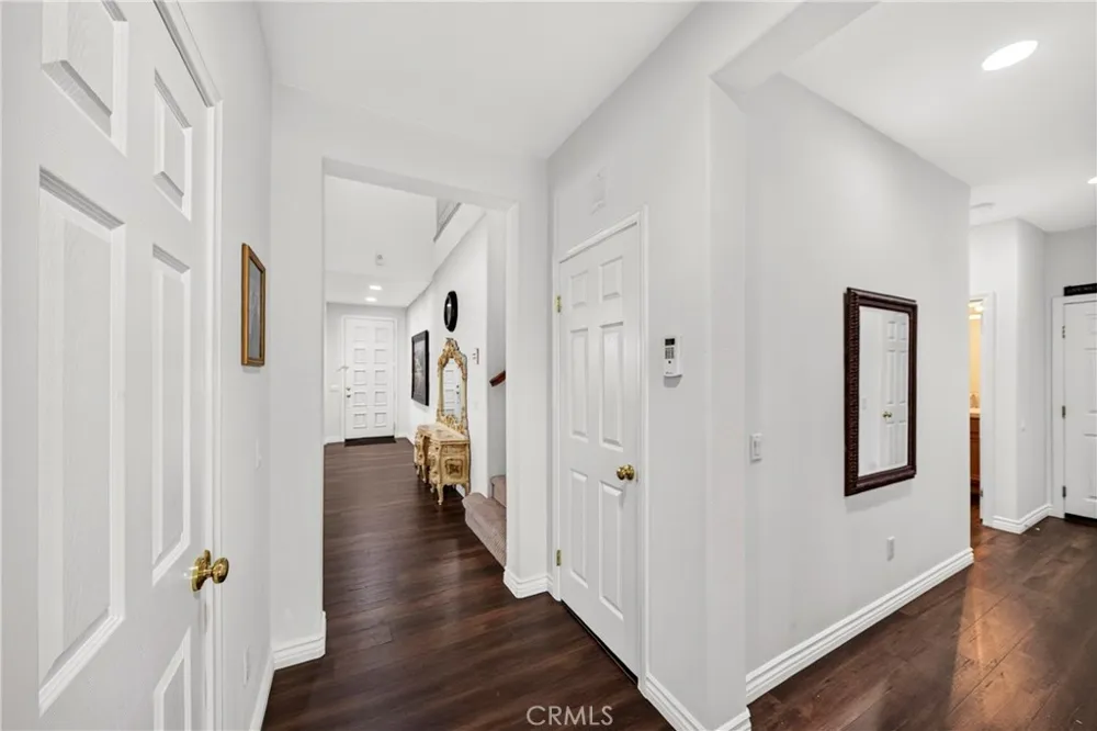 8122 River Bluffs Eastvale, CA 92880