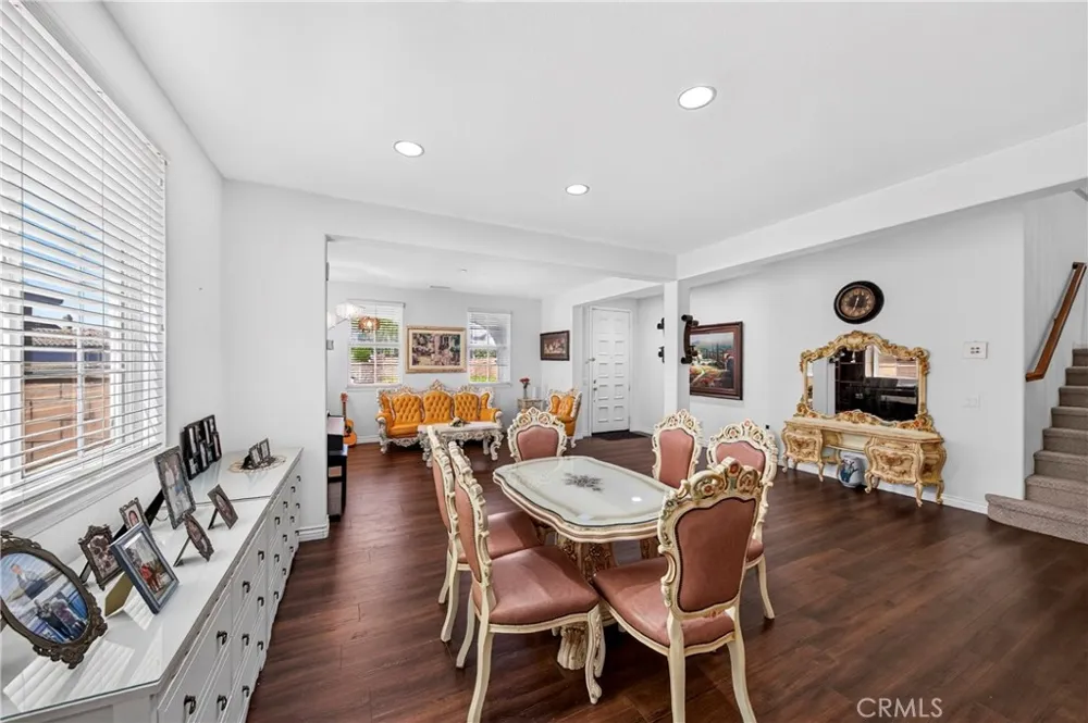8122 River Bluffs Eastvale, CA 92880