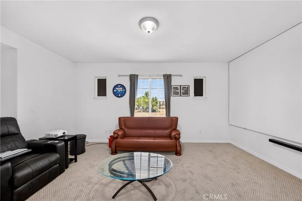 8122 River Bluffs Eastvale, CA 92880