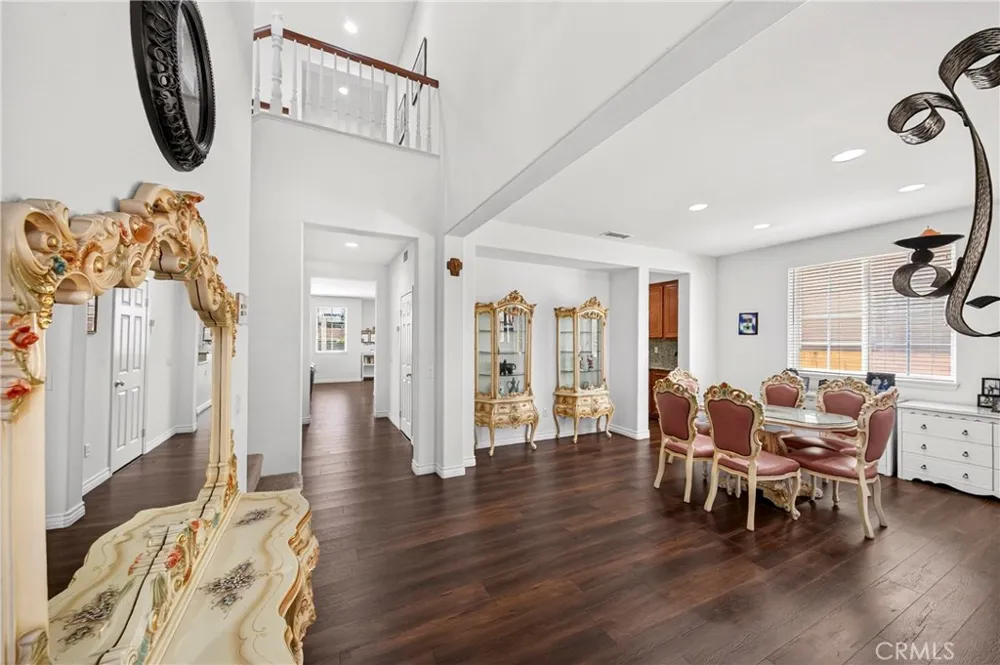 8122 River Bluffs Eastvale, CA 92880