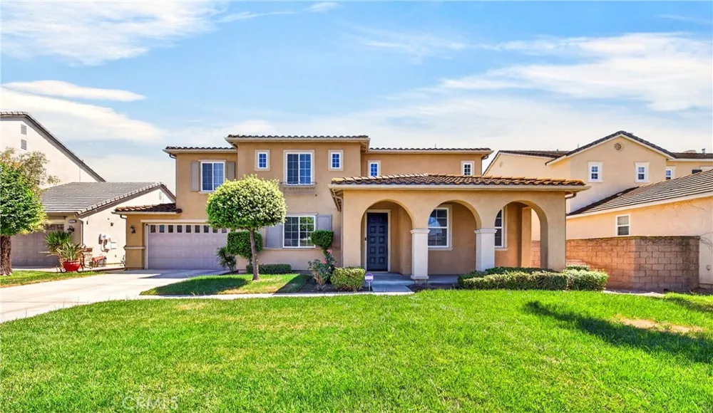 8122 River Bluffs Eastvale, CA 92880