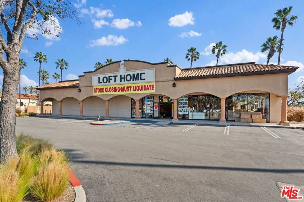 2801 Paseo Mercado Oxnard, CA 93036