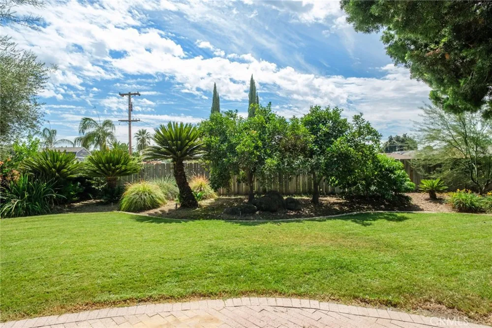 1545 E Calimyrna Fresno, CA 93710