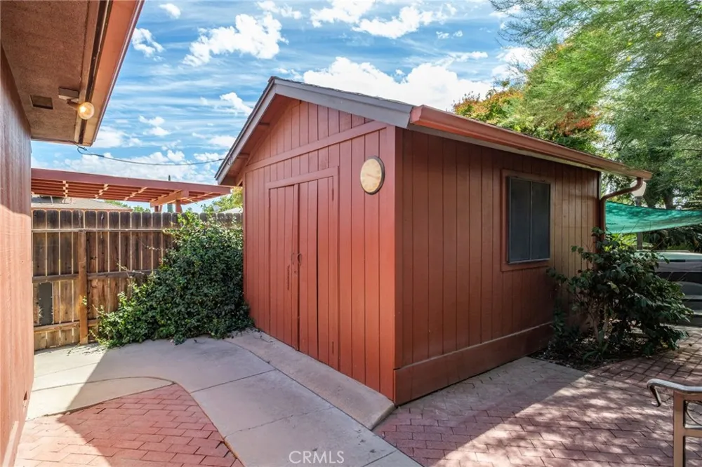 1545 E Calimyrna Fresno, CA 93710