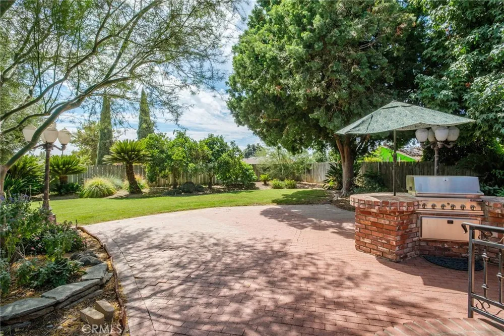 1545 E Calimyrna Fresno, CA 93710