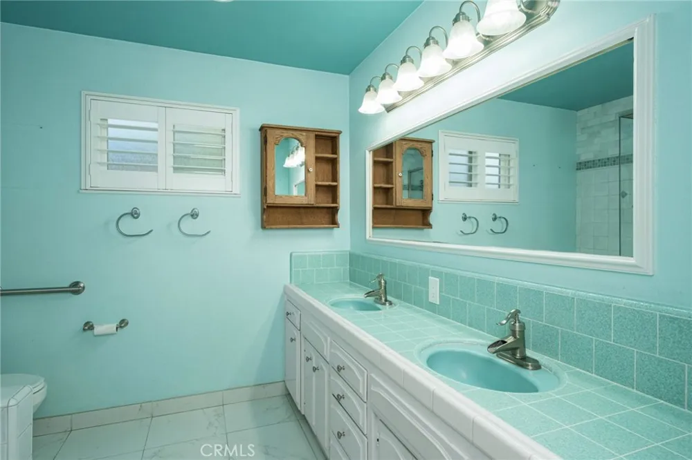 1545 E Calimyrna Fresno, CA 93710