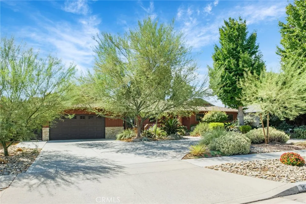 1545 E Calimyrna Fresno, CA 93710