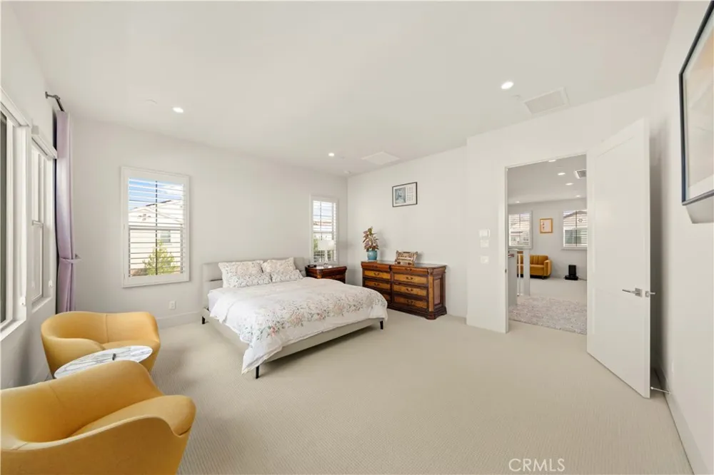 317 Brimwood Irvine, CA 92618