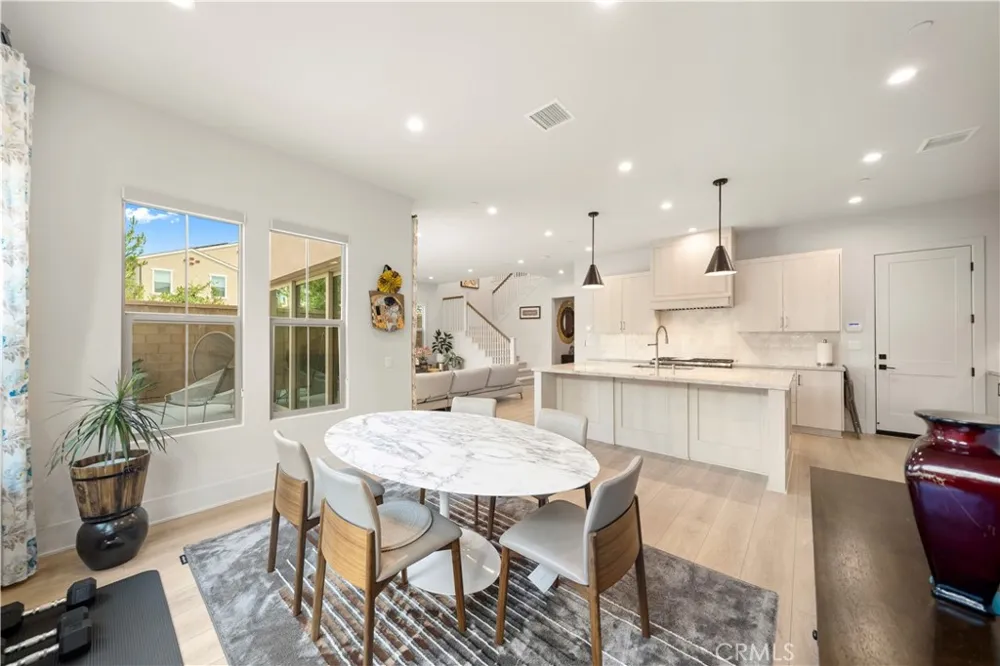 317 Brimwood Irvine, CA 92618