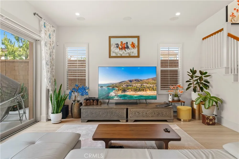 317 Brimwood Irvine, CA 92618