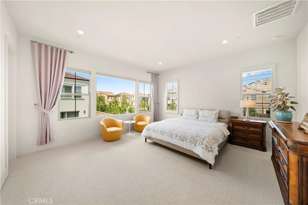 317 Brimwood Irvine, CA 92618
