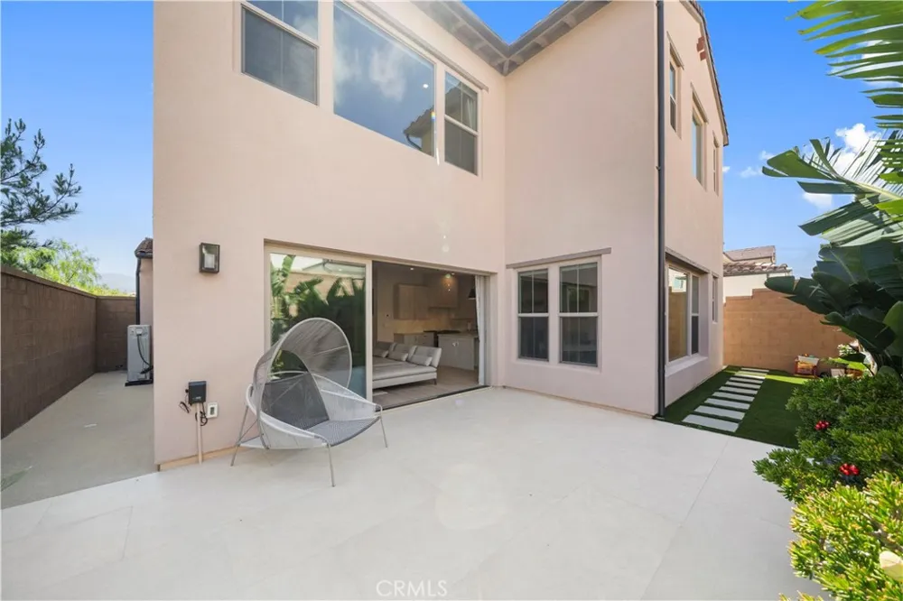 317 Brimwood Irvine, CA 92618