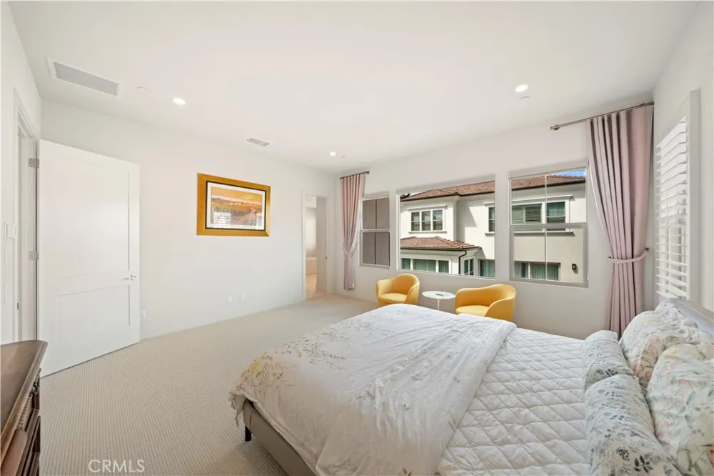 317 Brimwood Irvine, CA 92618