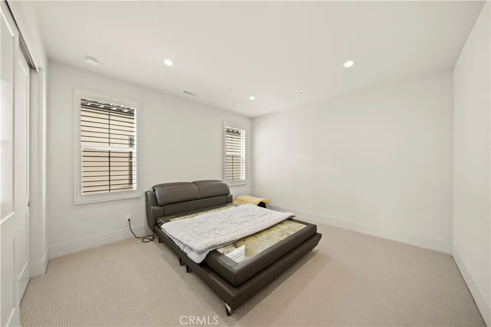 317 Brimwood Irvine, CA 92618