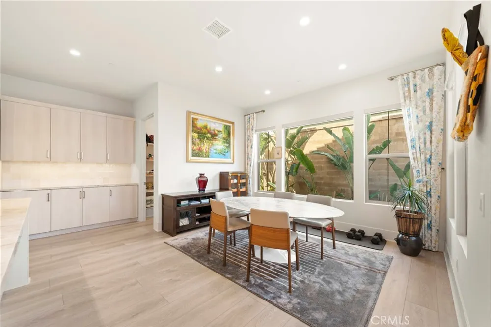 317 Brimwood Irvine, CA 92618