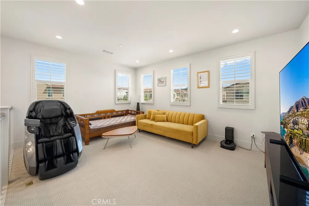 317 Brimwood Irvine, CA 92618