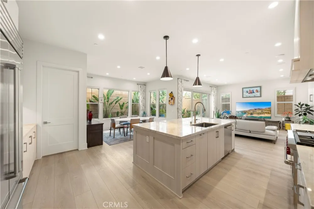 317 Brimwood Irvine, CA 92618