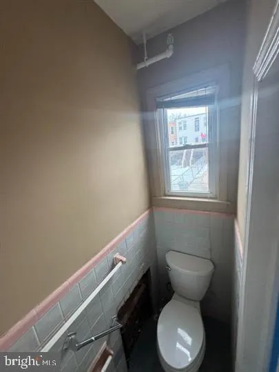 2449 NW SHIRLEY AVENUE Baltimore, MD 21215