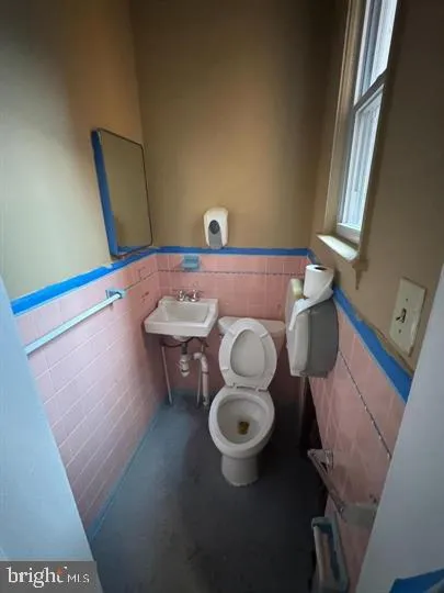 2449 NW SHIRLEY AVENUE Baltimore, MD 21215