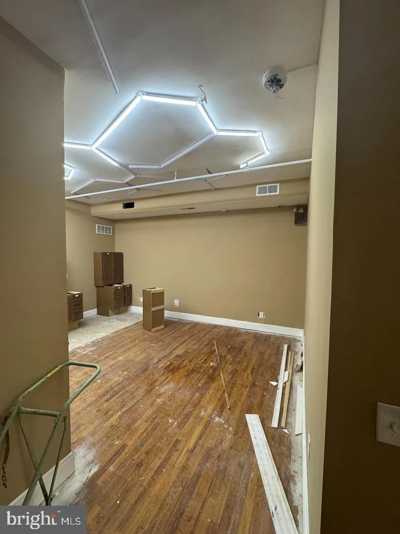 2449 NW SHIRLEY AVENUE Baltimore, MD 21215