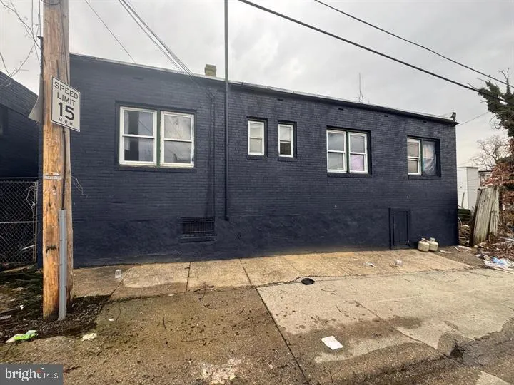 2449 NW SHIRLEY AVENUE Baltimore, MD 21215
