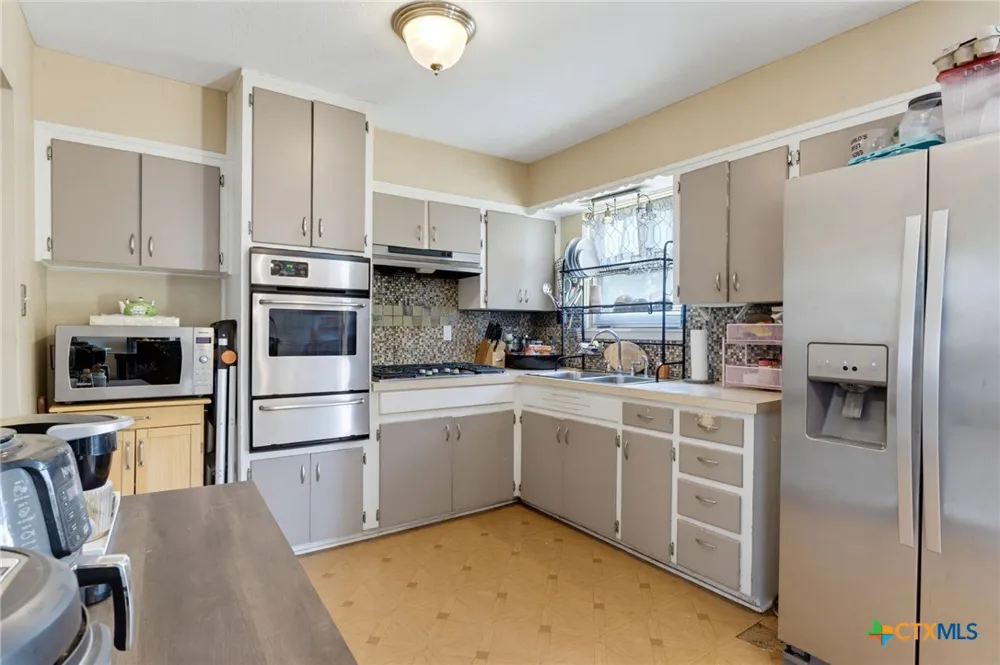 403 W Avenue F Copperas Cove, TX 76522