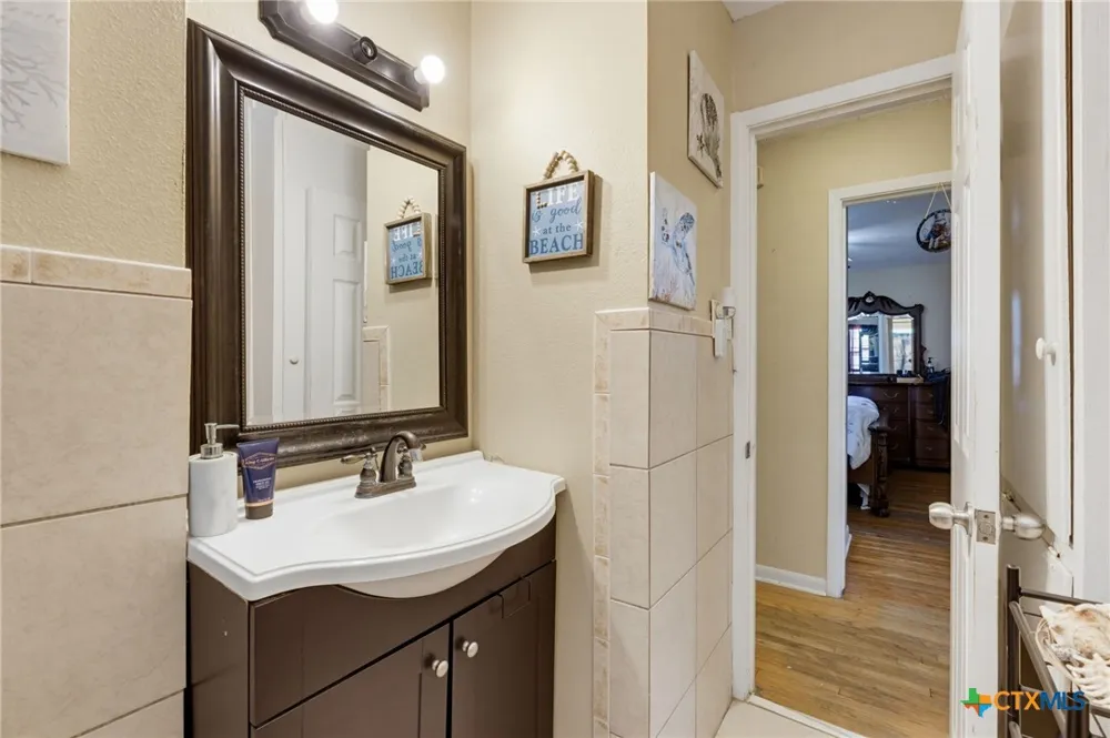 403 W Avenue F Copperas Cove, TX 76522