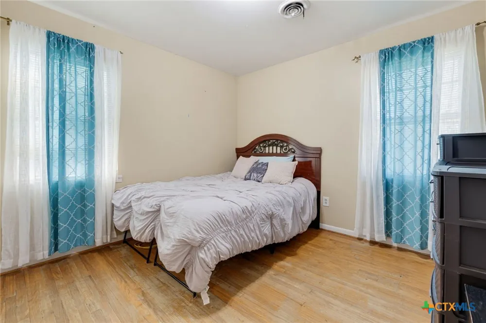 403 W Avenue F Copperas Cove, TX 76522