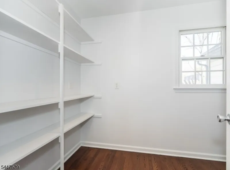 130 Littleton Rd Morris Plains, NJ 07950