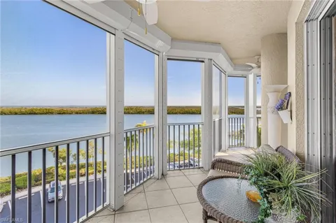4141 Bay Beach Lane #456