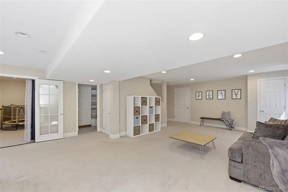 9339 Waterford Court Highlands Ranch, CO 80130