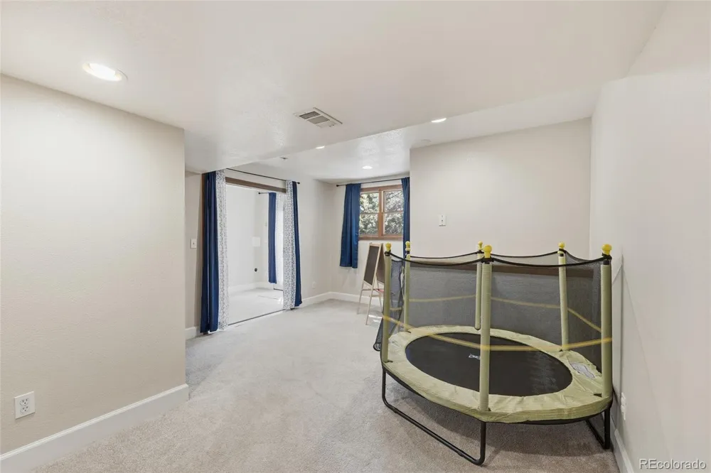 9339 Waterford Court Highlands Ranch, CO 80130