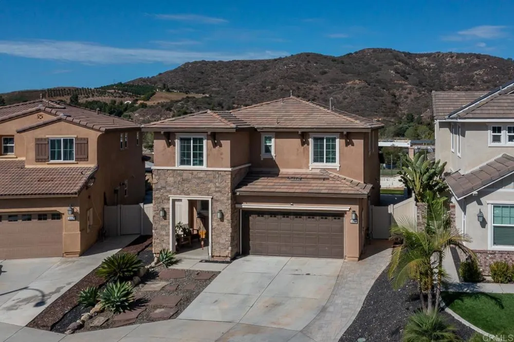 35534 Asturian Way Fallbrook, CA 92028