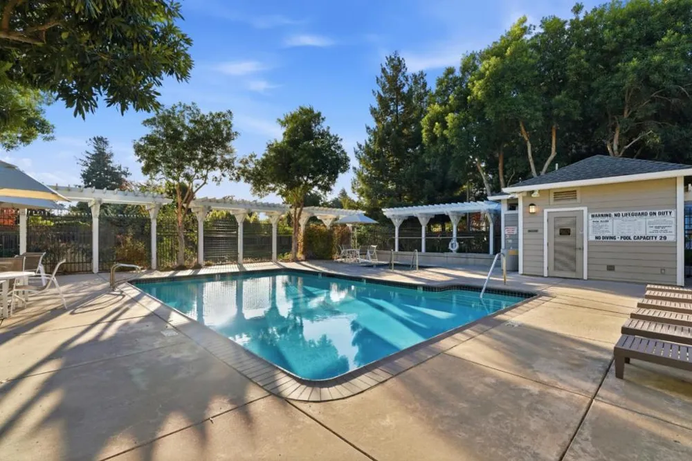 1982 W Bayshore Road #214 East Palo Alto, CA 94303