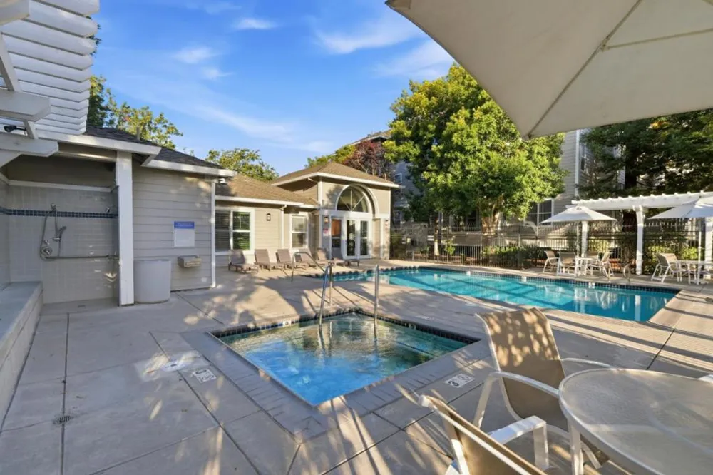 1982 W Bayshore Road #214 East Palo Alto, CA 94303