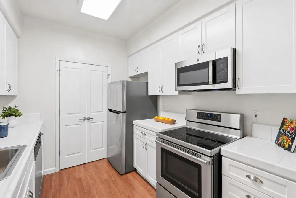 1982 W Bayshore Road #214 East Palo Alto, CA 94303