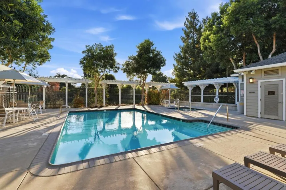 1982 W Bayshore Road #214 East Palo Alto, CA 94303