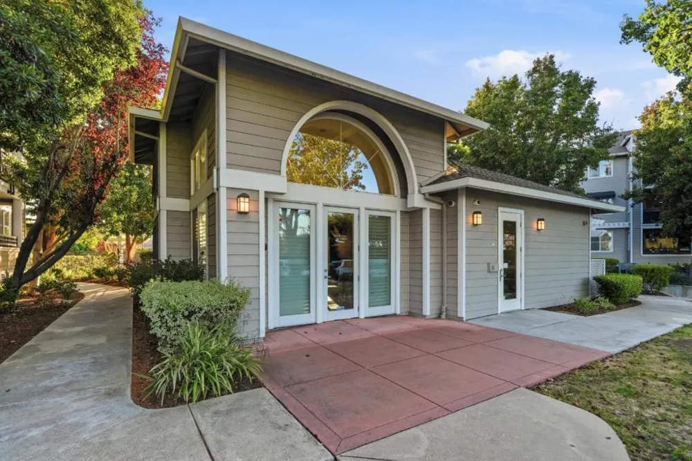 1982 W Bayshore Road #214 East Palo Alto, CA 94303