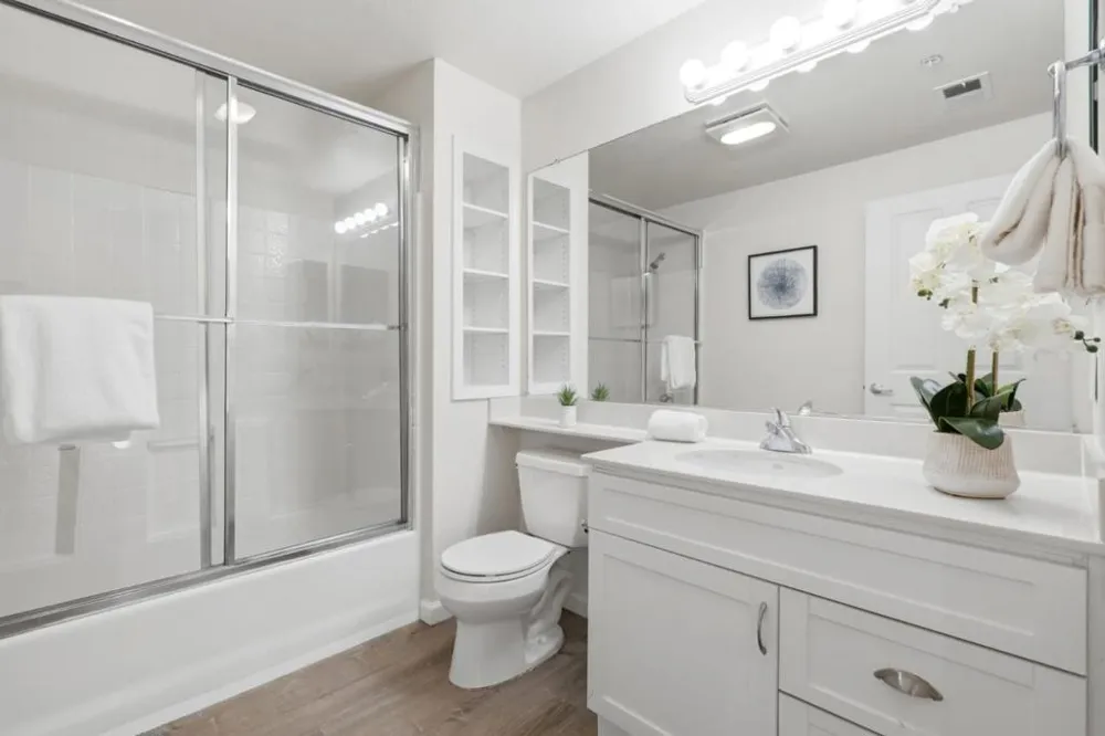 1982 W Bayshore Road #214 East Palo Alto, CA 94303