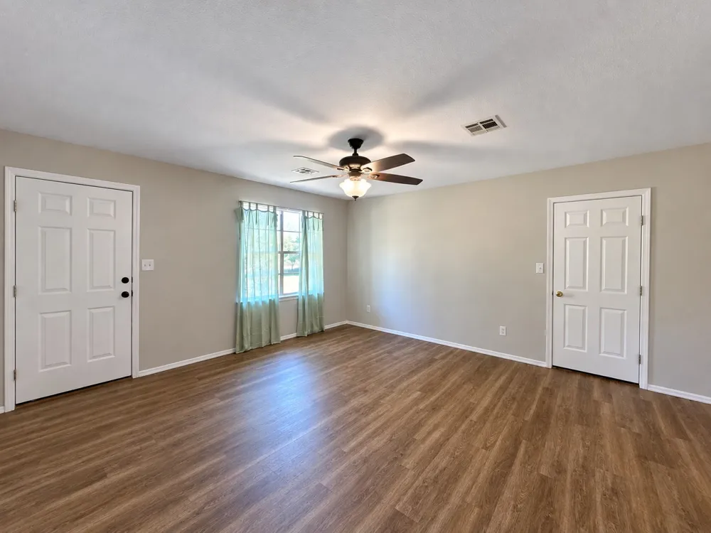 100 Race Avenue Boswell, OK 74727