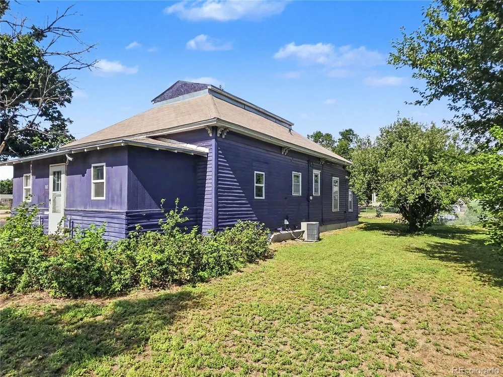 102 E 4th Street Julesburg, CO 80737
